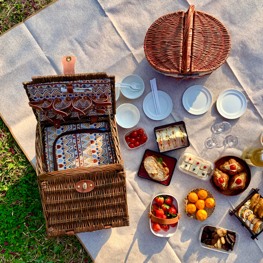 Family Picnic Basket: Share a Day of Togetherness